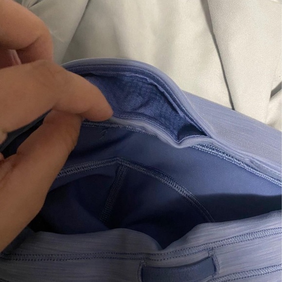 Lululemon high rise leggings size 4 - Picture 5 of 5